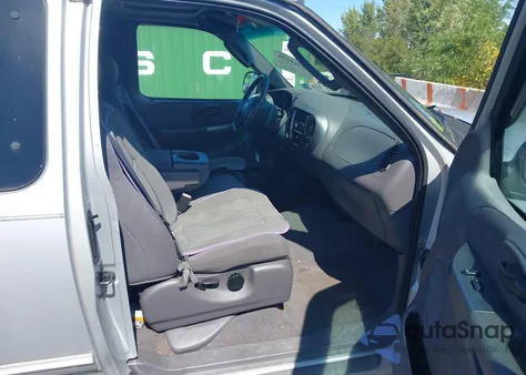 2003 Ford F-150 Lariat/Xl/Xlt from USA, damaged, VIN 2FTRX18LX3CA42972